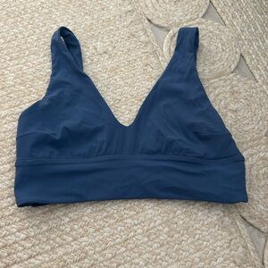 Lululemon V-neck align bra size 10
